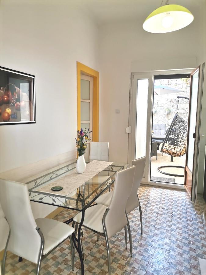 Apartment Branko With Terrace, Old Town Labin Labin  Extérieur photo